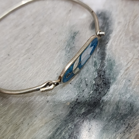 Mother of Pearl Floral Elegance Artisan Metal Bangle - Picture 5 of 7